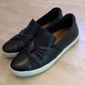 Black Leather Rock-ports